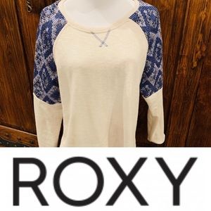 Roxy awesome sweatshirt! Sweater shoulder EUC